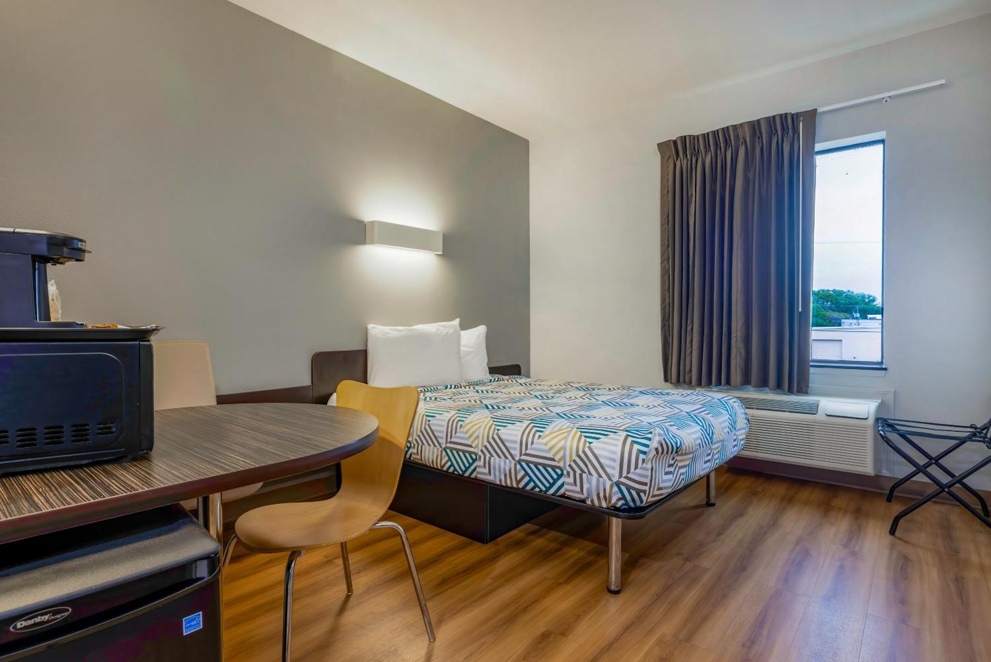 Studio 6 Suites Texas City, Tx I 45 South Eksteriør billede